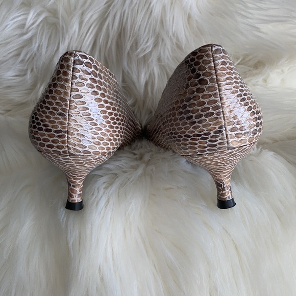 Stuart Weitzman sz 9 - Picture 7 of 17